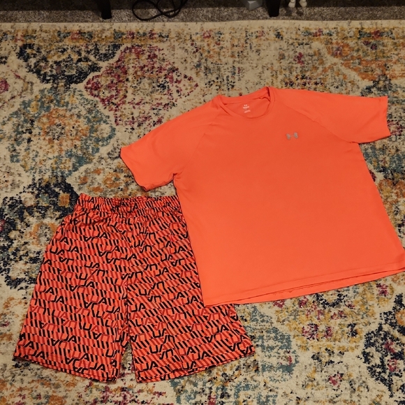 Under Armour Other - UNDER ARMOUR Shirt/Shorts Set